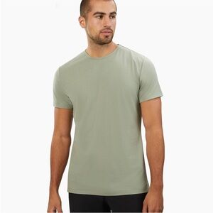 Cuts Clothing Split Hem Short Sleeve Tee